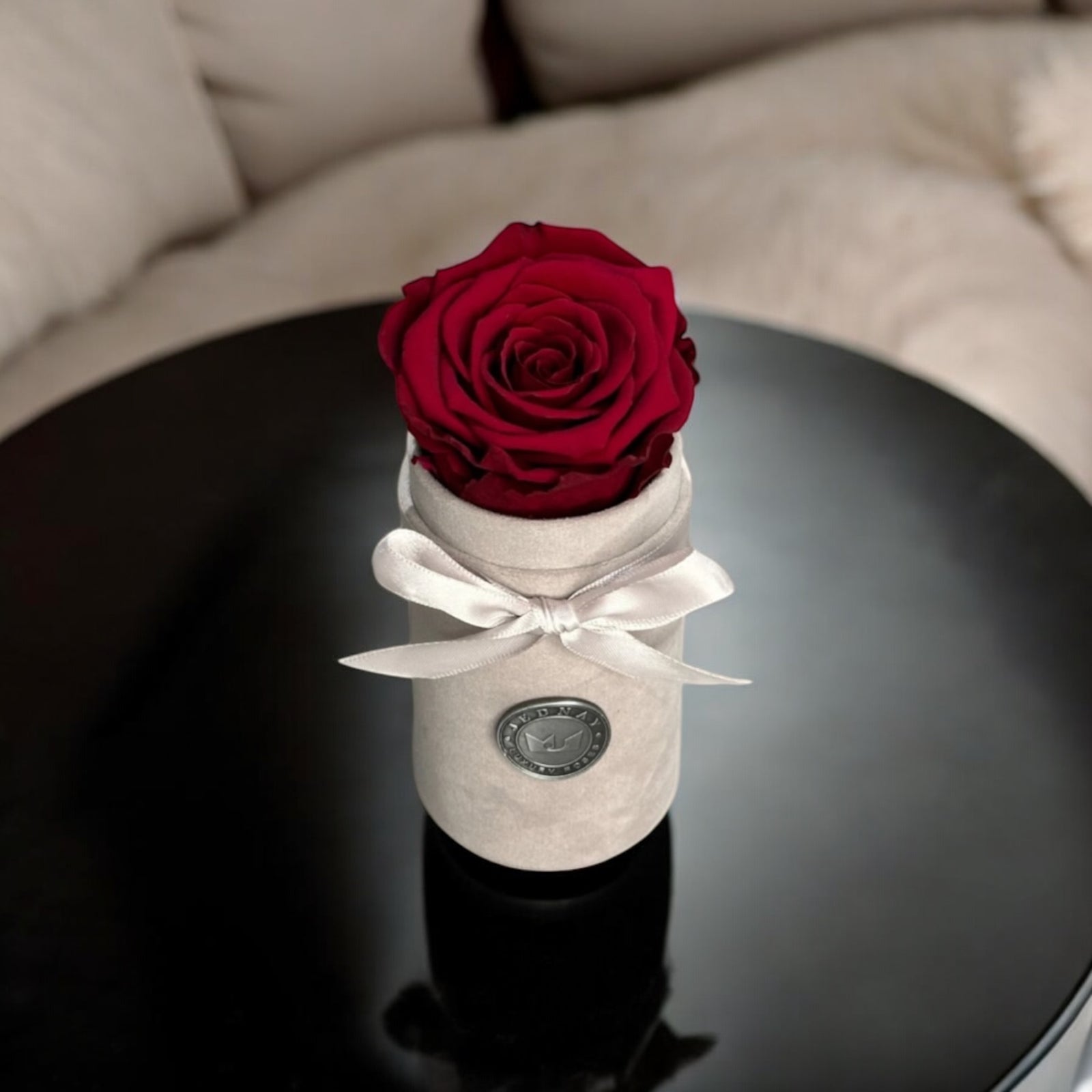 Eternal roses - Forever preserved to last a year - Jednay